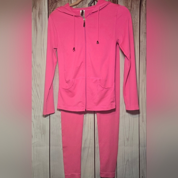 New Mix Pink Zip Up Hoodie And Seamless Leggings Set One Size (See Description) - Picture 1 of 9